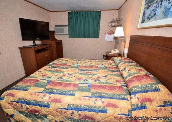 Econo Lodge Bellefonte I-99 Room photo